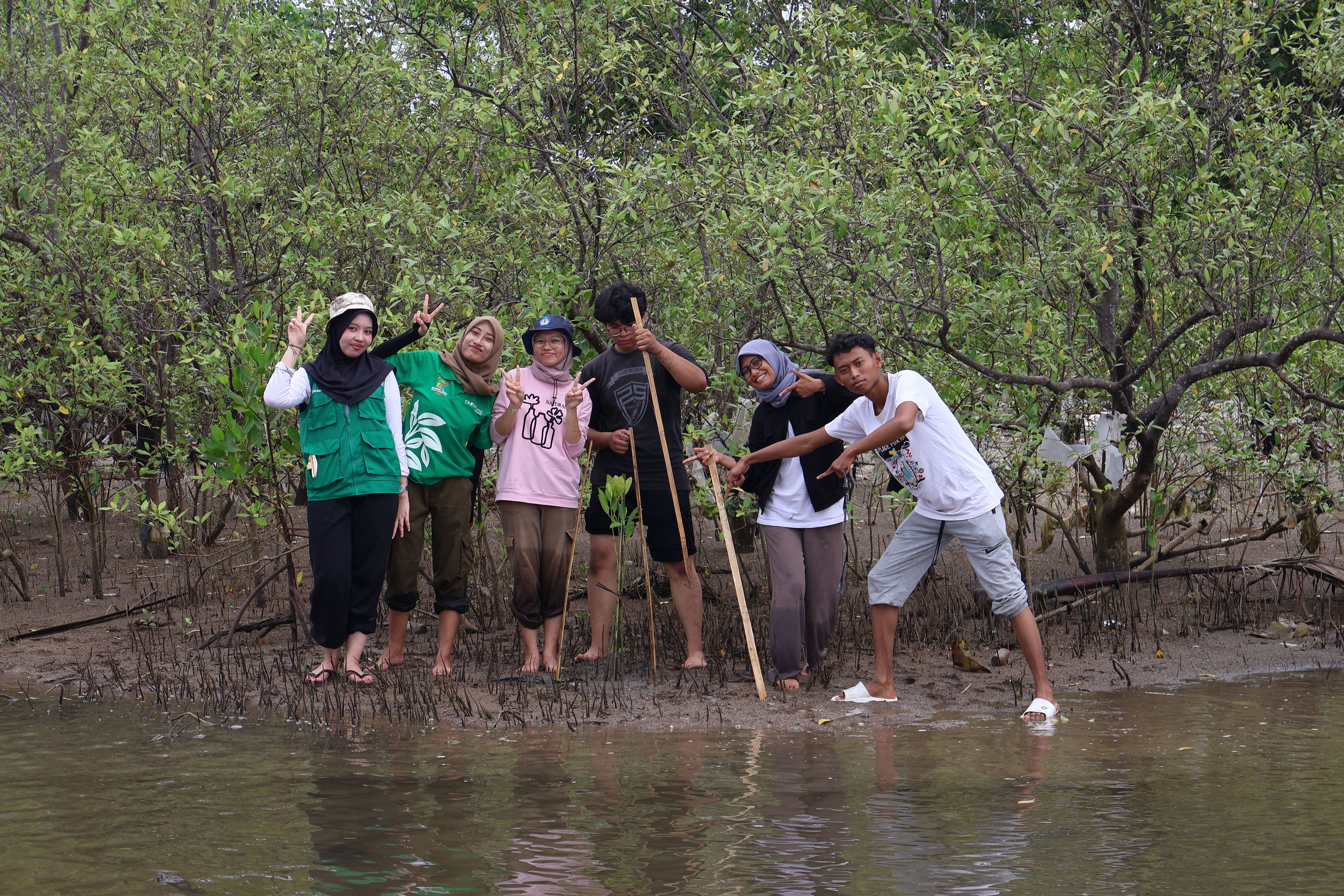 Mangrove Plantation (in collaboration with IYA ChildFund International in Indonesia) Gallery